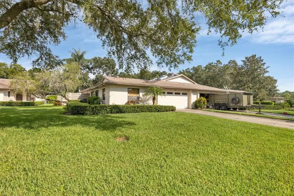 Sarasota, FL 34233,4504 LAKE VISTA DR #37