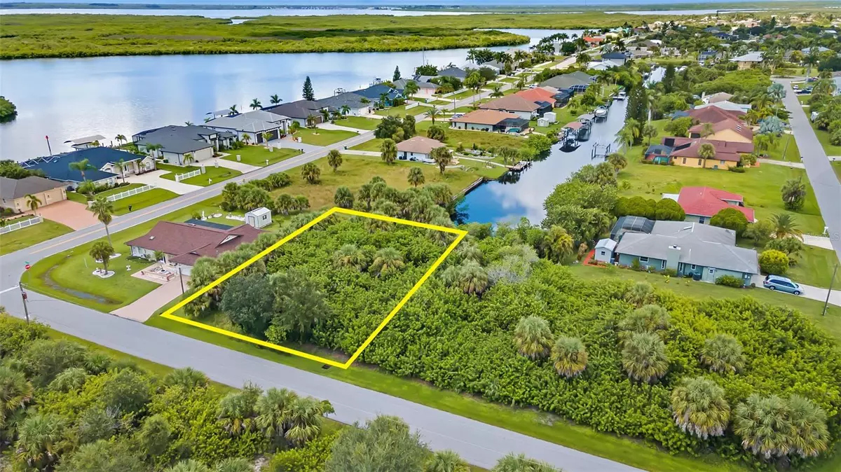 Port Charlotte, FL 33948,4515 JOSEPH ST