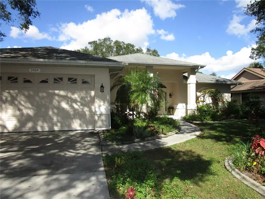 Sarasota, FL 34235,3404 CRYSTAL LAKES CT