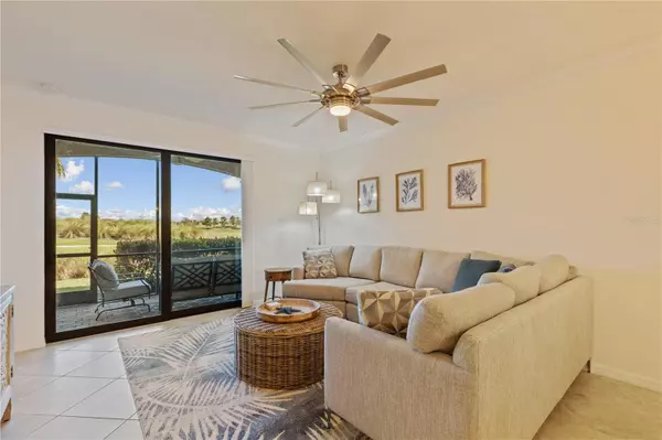 Bradenton, FL 34211,5558 PALMER CIR #102