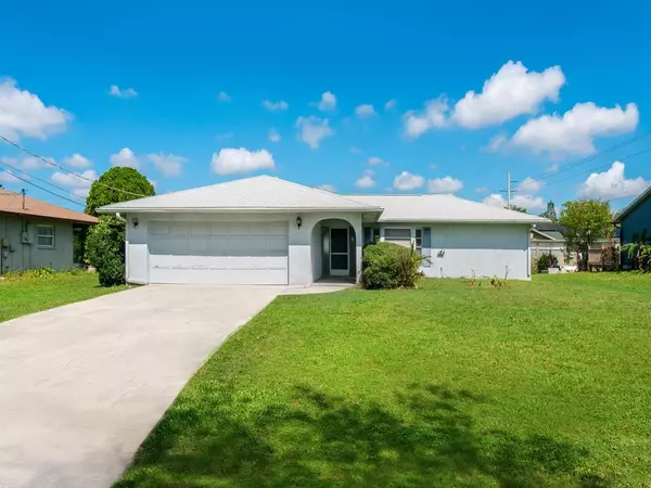 2445 DOUD ST, Sarasota, FL 34231