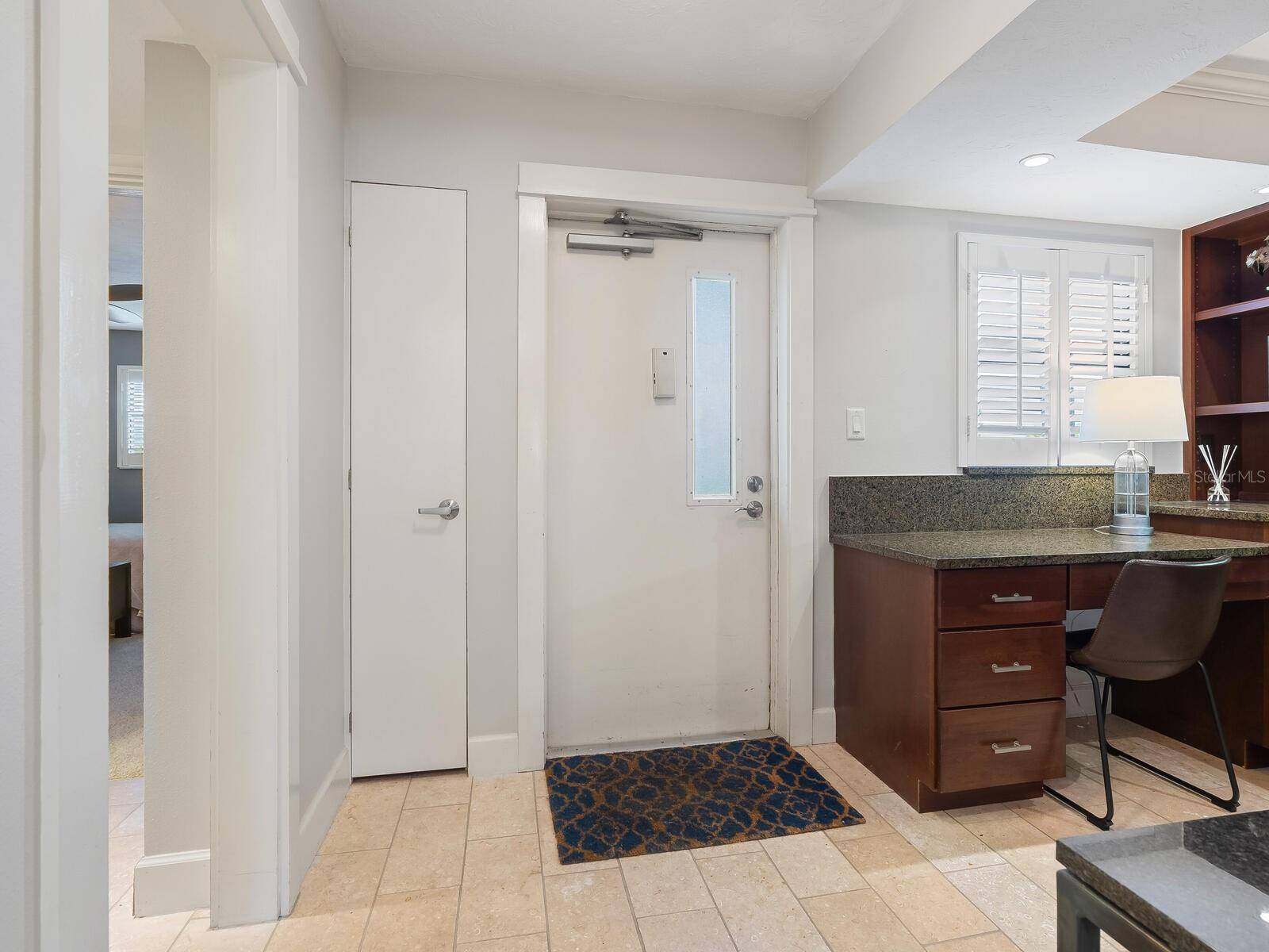 Sarasota, FL 34242,5760 MIDNIGHT PASS ROAD #208D
