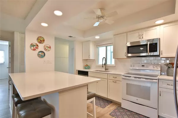 Sarasota, FL 34231,6224 GREEN VIEW CIR #63