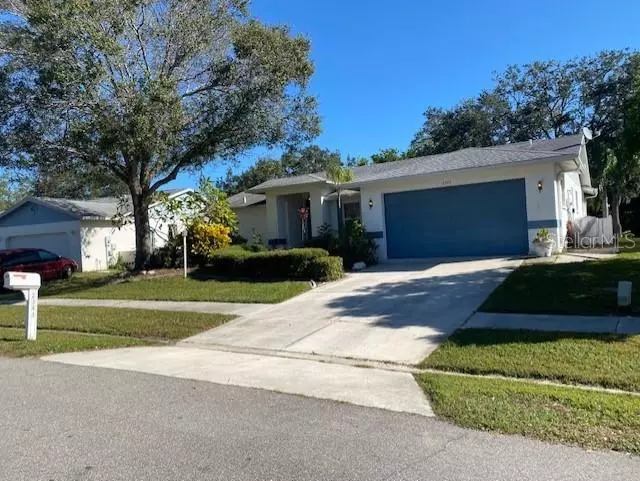 2343 TALL OAK CT, Sarasota, FL 34232