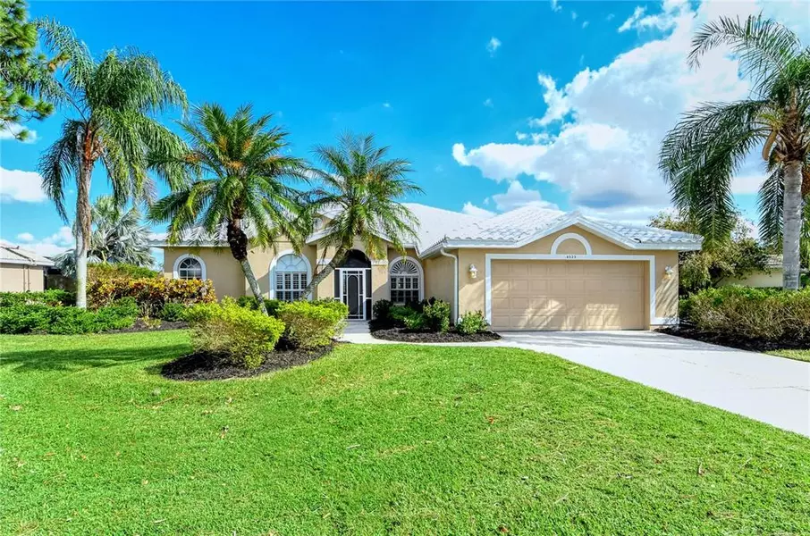 4523 CHASE OAKS DR, Sarasota, FL 34241