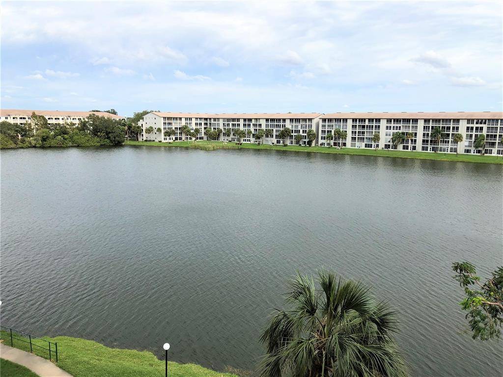 Bradenton, FL 34205,3829 LAKE BAYSHORE DR #511