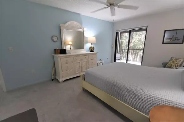 Sarasota, FL 34231,1680 BROOKHOUSE CIR #210