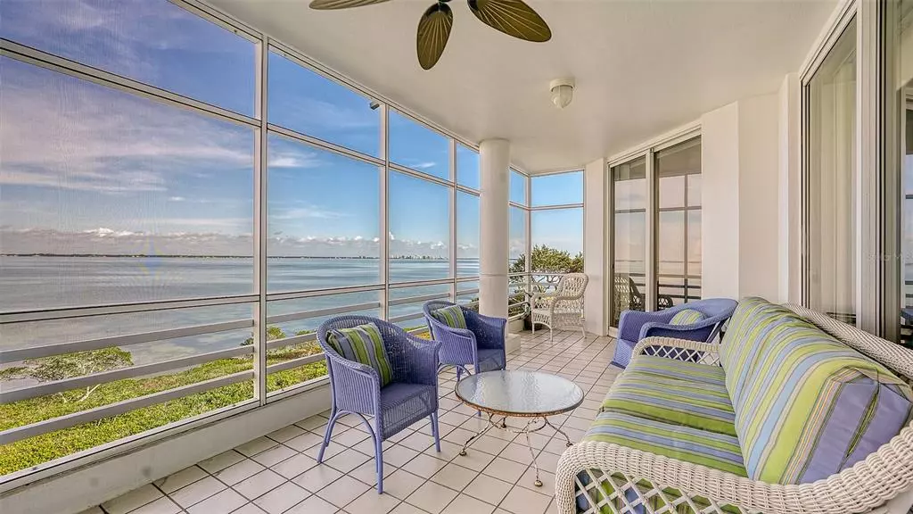 2450 HARBOURSIDE DR #242, Longboat Key, FL 34228