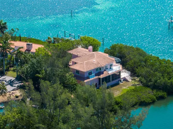 Longboat Key, FL 34228,781 HIDEAWAY BAY DR