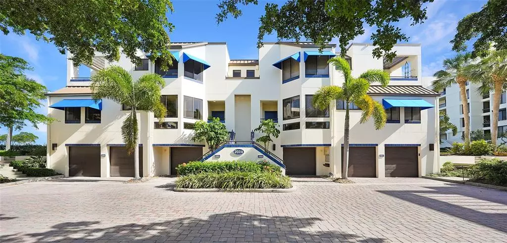 2010 HARBOURSIDE DR #2003, Longboat Key, FL 34228