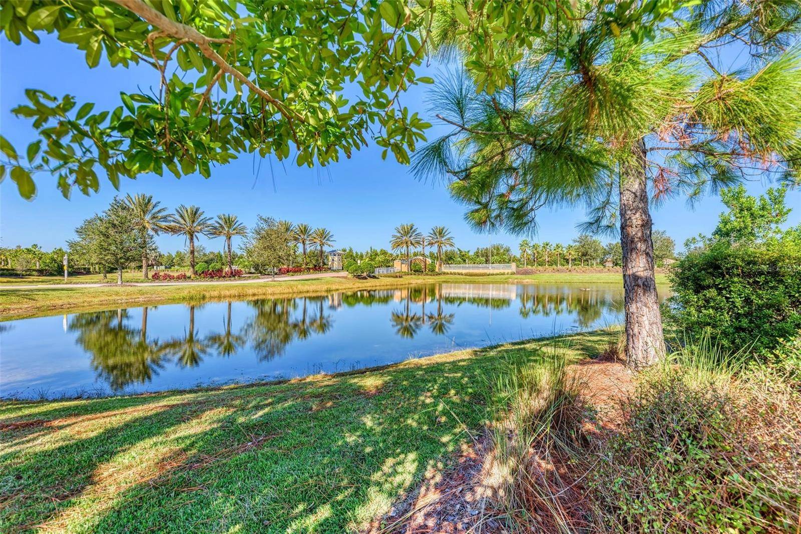 12301 TRAILHEAD DR, Bradenton, FL 34211