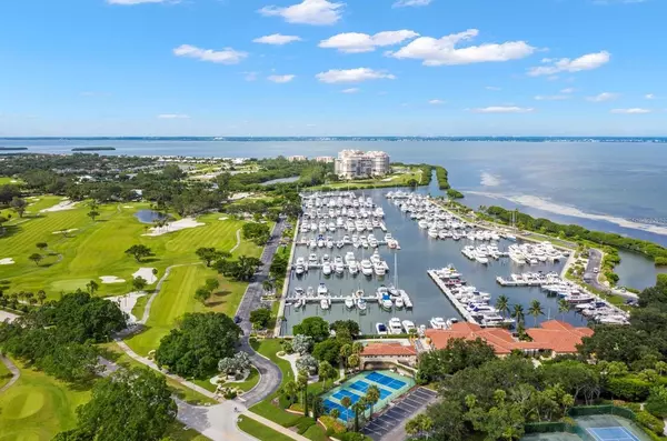 Longboat Key, FL 34228,2600 HARBOURSIDE DR #C-04