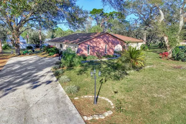 3917 DESOTO RD, Sarasota, FL 34235