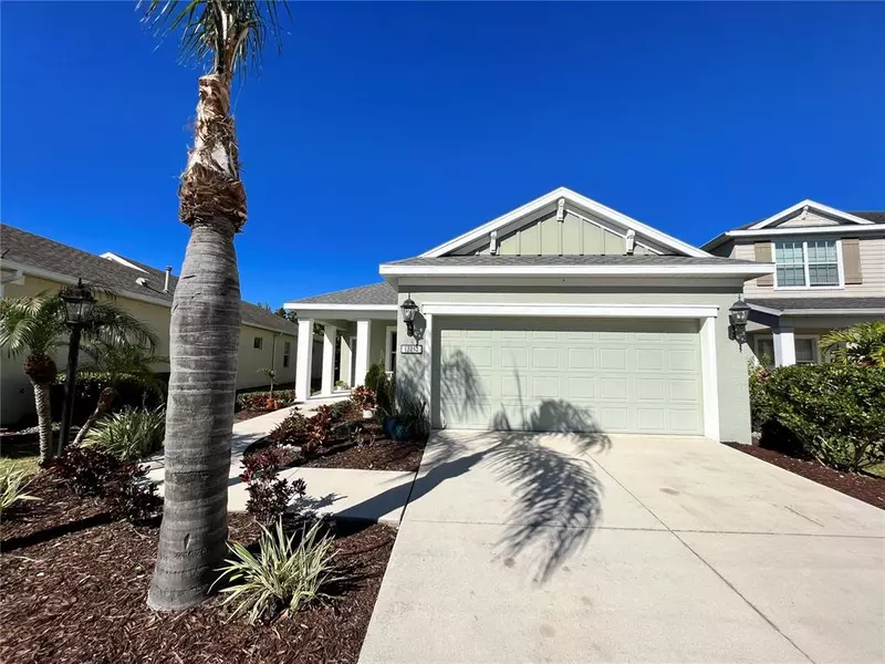 12252 LONGVIEW LAKE CIR, Lakewood Ranch, FL 34211