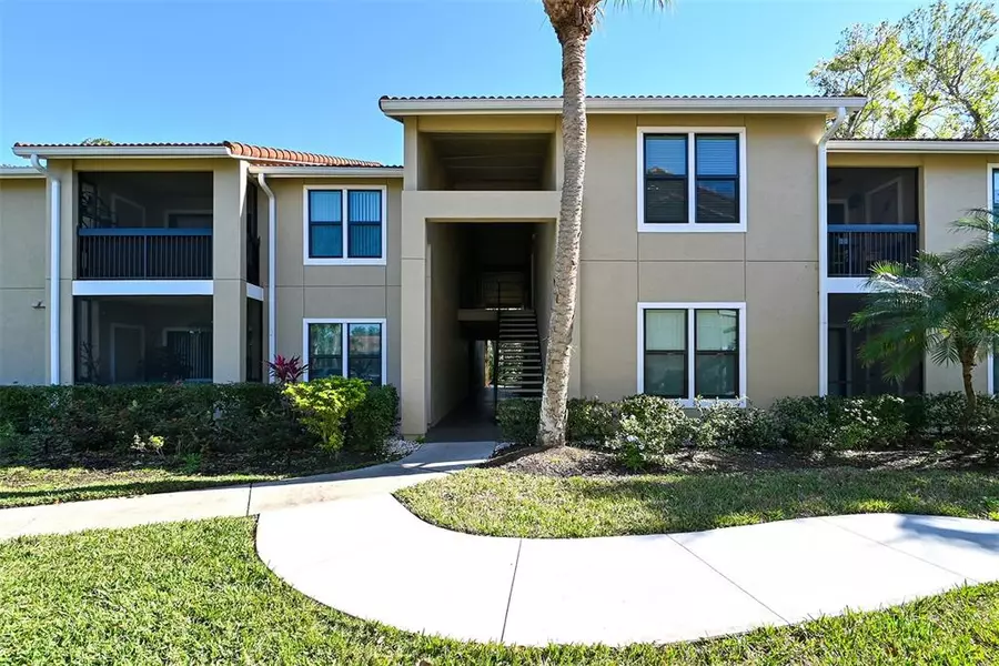 4002 CROCKERS LAKE BLVD #27, Sarasota, FL 34238