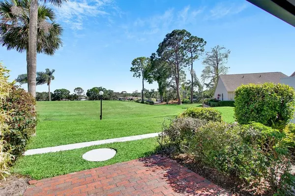 Sarasota, FL 34235,3507 LONGMEADOW #4