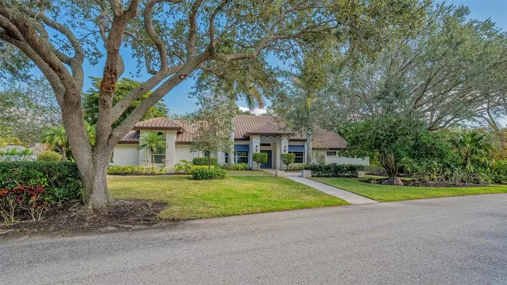 Sarasota, FL 34231,5155 KESTRAL PARK LN