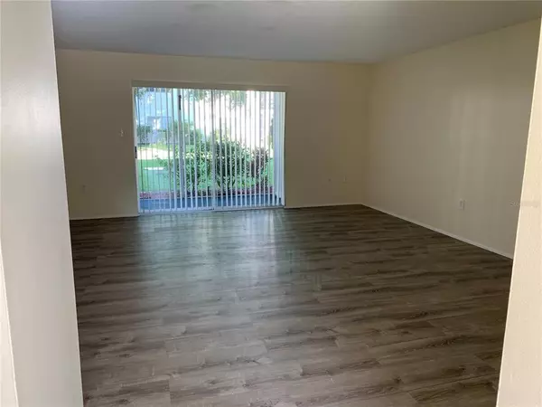 Sarasota, FL 34232,3500 BENEVA RD #304