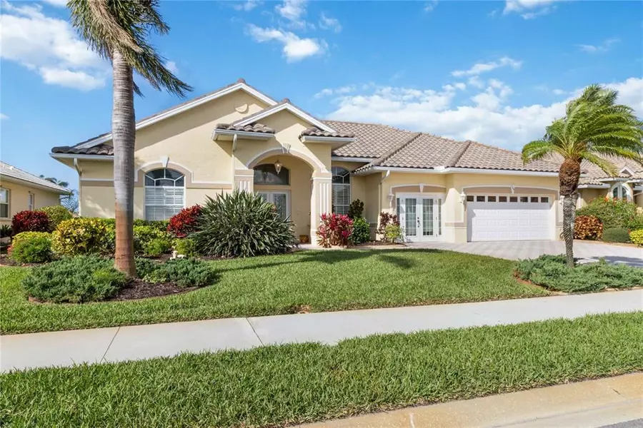 544 LAKE OF THE WOODS DR, Venice, FL 34293