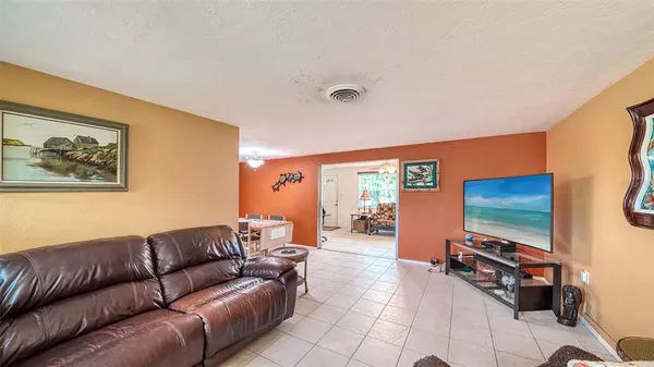 Sarasota, FL 34231,1857 SANDALWOOD DR