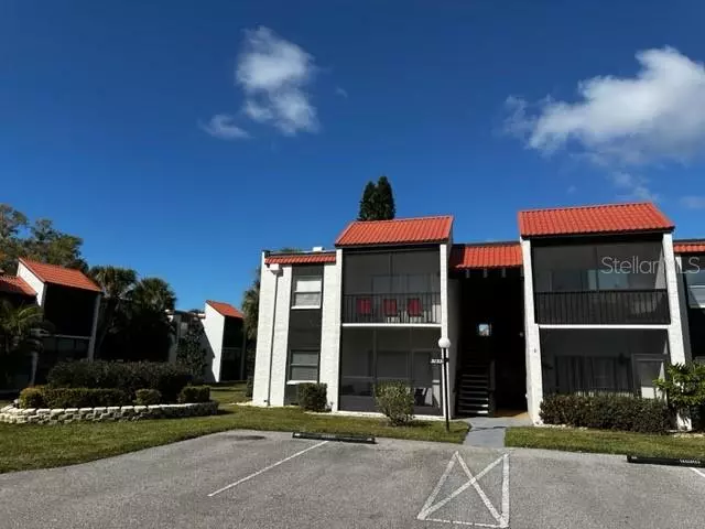 3233 BENEVA RD #104, Sarasota, FL 34232