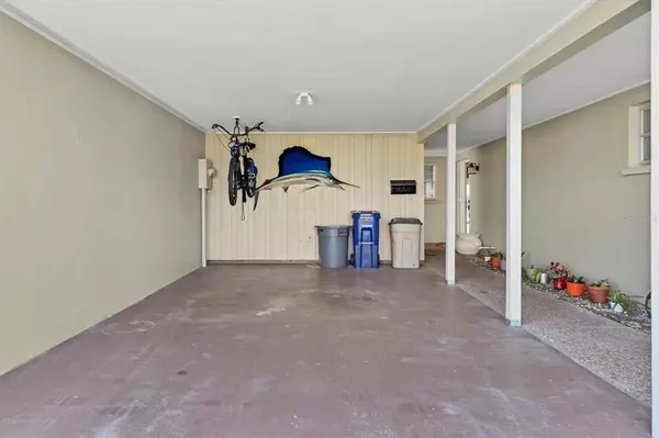 Sarasota, FL 34239,3244 SUFFOLK LN #402