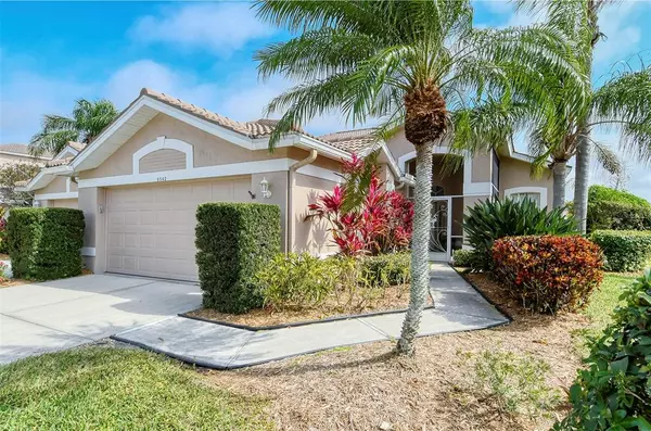 Sarasota, FL 34238,9542 FOREST HILLS CIR