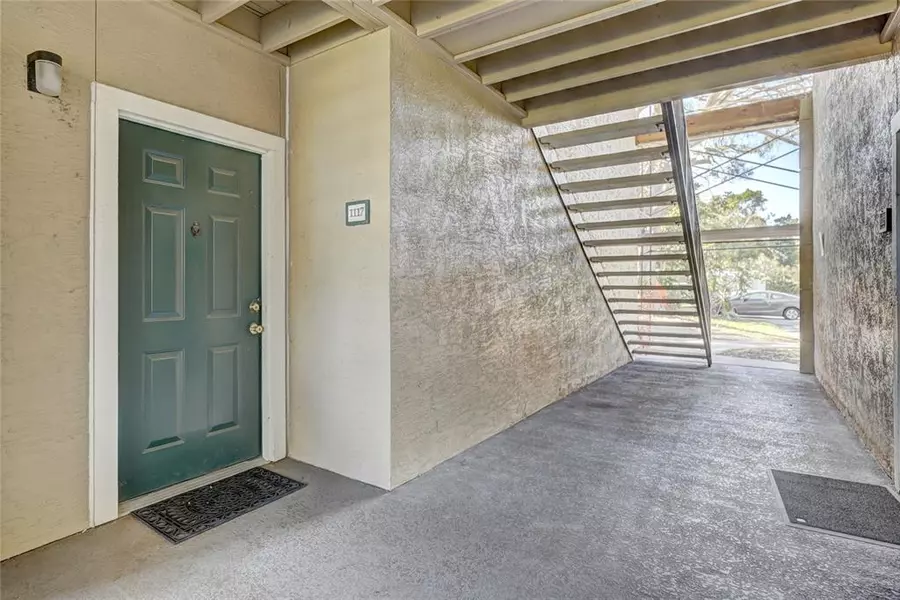 4005 CROCKERS LAKE BLVD #17, Sarasota, FL 34238