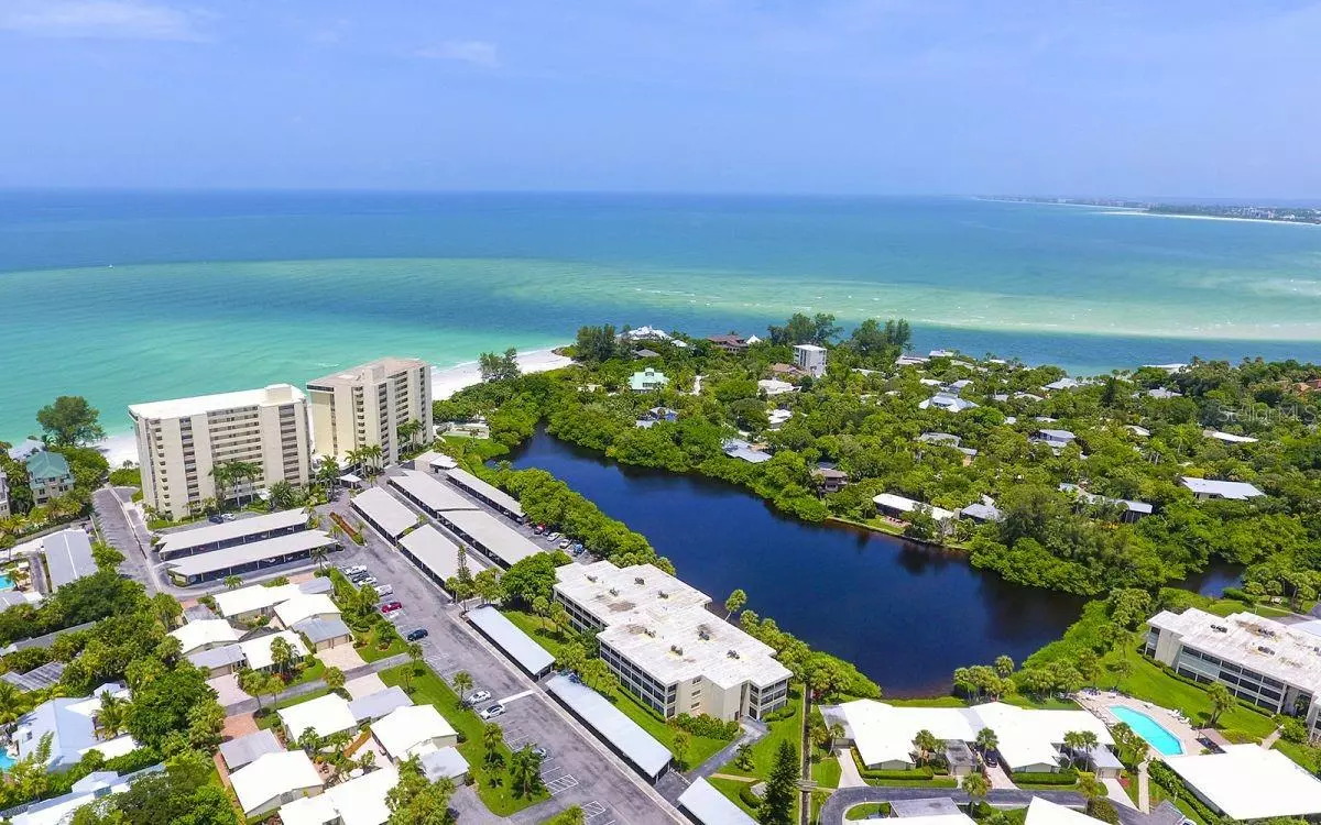 Sarasota, FL 34242,101 WHISPERING SANDS DR #203