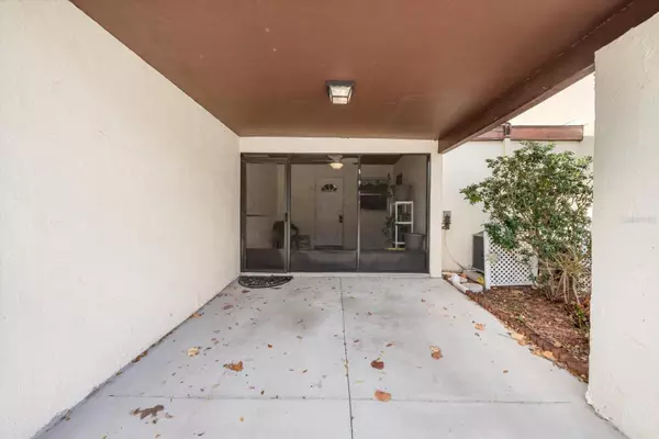 Sarasota, FL 34237,3233 RAMBLEWOOD DR N #21