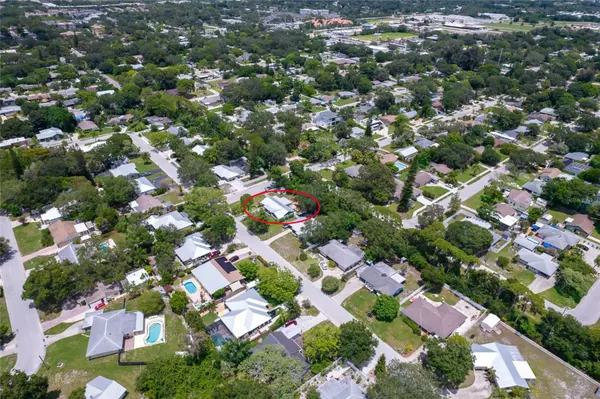 Sarasota, FL 34237,2524 E MILMAR DR