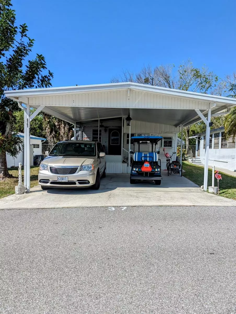 Bradenton, FL 34208,3275 26TH AVE E #37