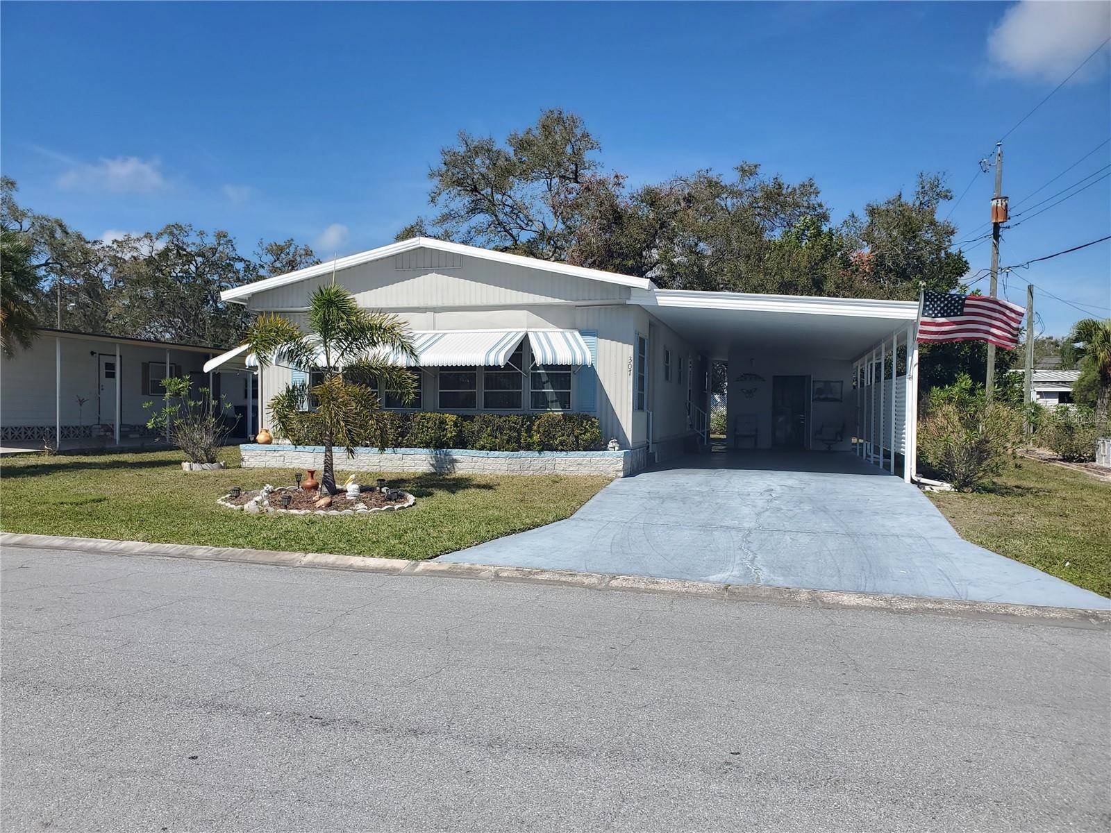 307 48TH AVENUE DR W, Bradenton, FL 34207