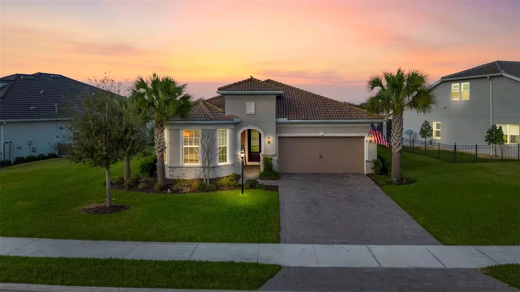 11825 BLUE HILL TRL, Bradenton, FL 34211