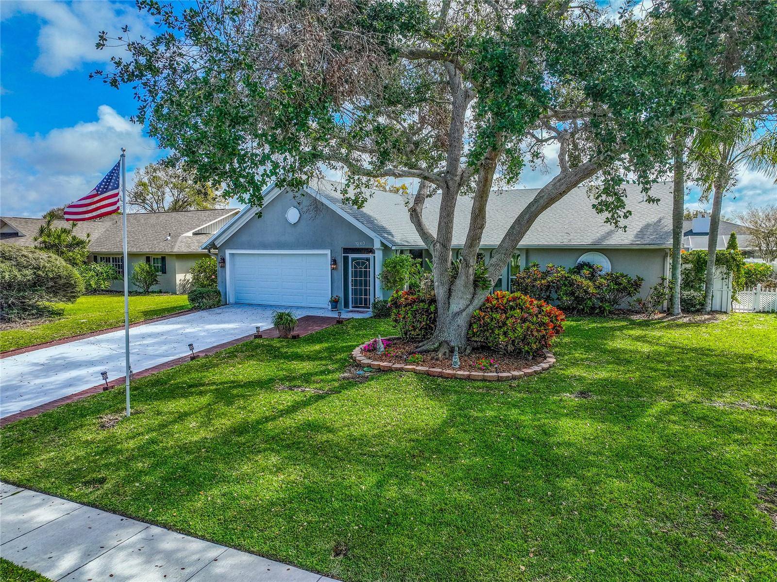 1240 PINEBROOK WAY, Venice, FL 34285