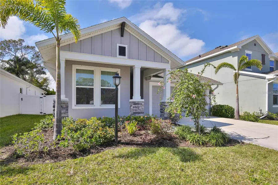 2547 FIREFLAG LN, Sarasota, FL 34232