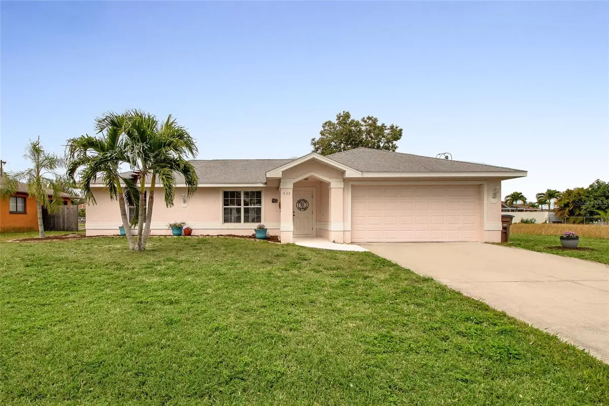 Cape Coral, FL 33990,432 SE 13TH CT