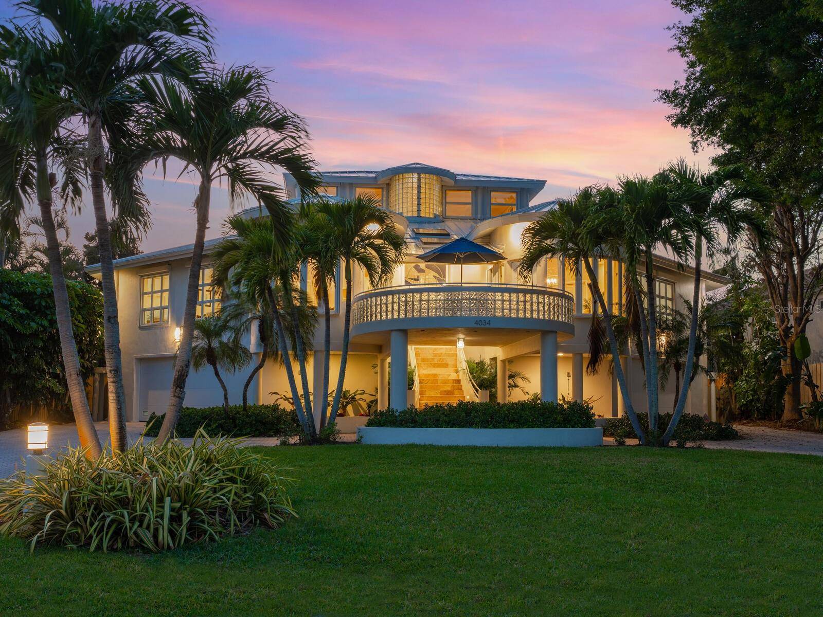 4034 ROBERTS POINT RD, Sarasota, FL 34242