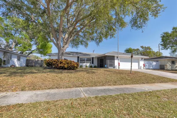 6625 ROXBURY DR, Sarasota, FL 34231