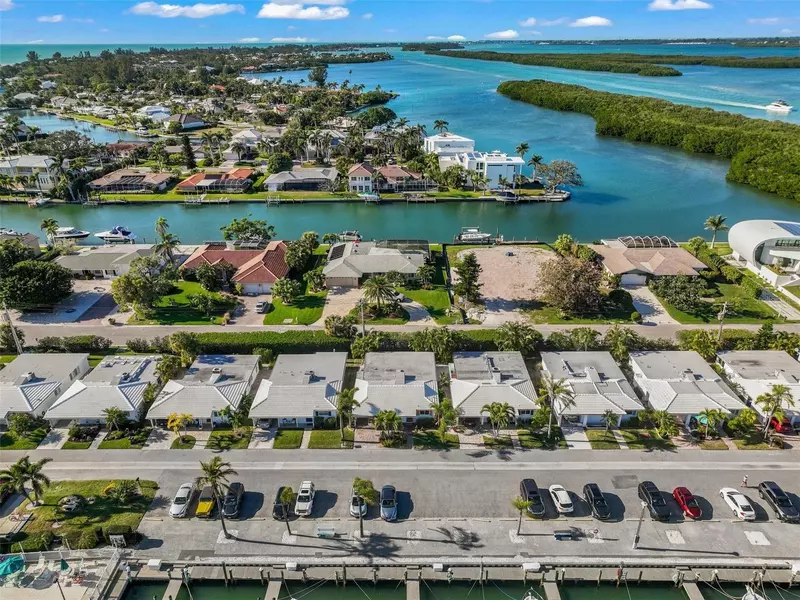 805 SPANISH DR N #38, Longboat Key, FL 34228