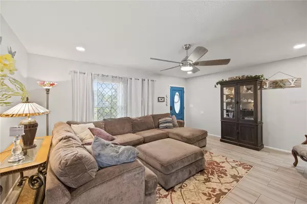 Sarasota, FL 34243,917 PONDEROSA PINE LN