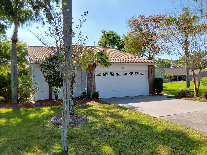 5843 GARDEN LAKES DR, Bradenton, FL 34203