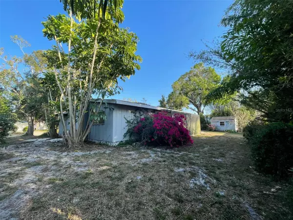 Sarasota, FL 34239,2124 CLEMATIS PL