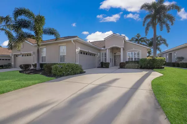 Sarasota, FL 34243,8146 VICTORIA FALLS CIR