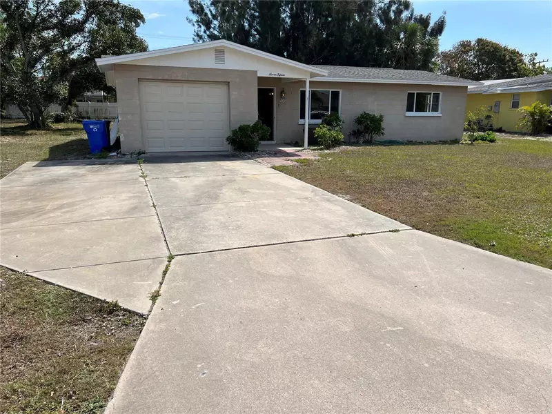 715 HARBOR DR S DR S, Venice, FL 34285