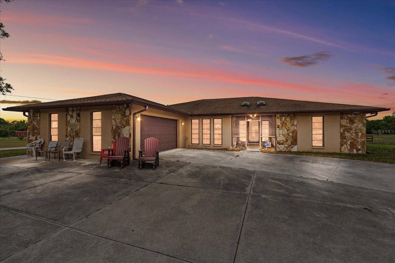 2421 SLOUGH RD,  Sarasota,  FL 34240