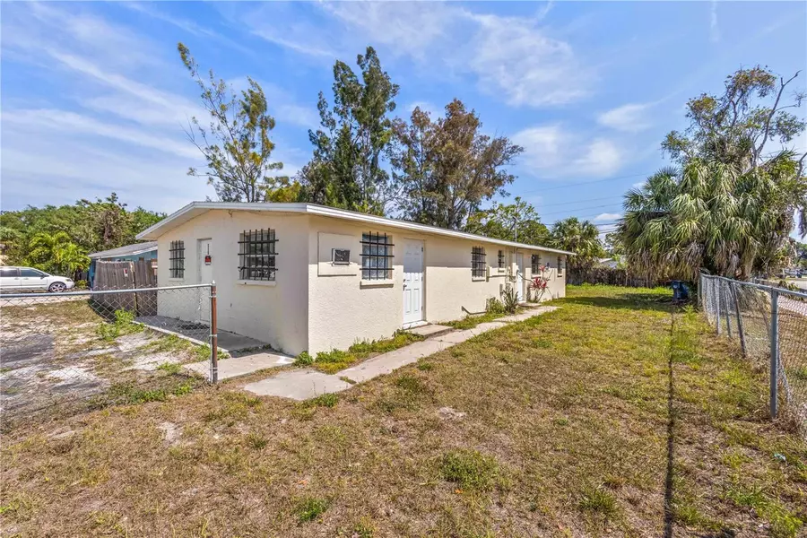 115 60TH AVE W, Bradenton, FL 34207