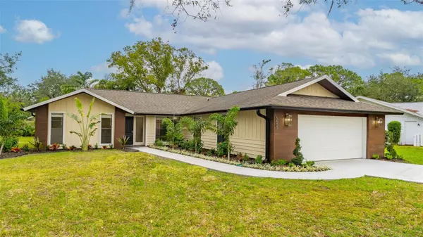 5607 BENEVA WOODS CIR, Sarasota, FL 34233