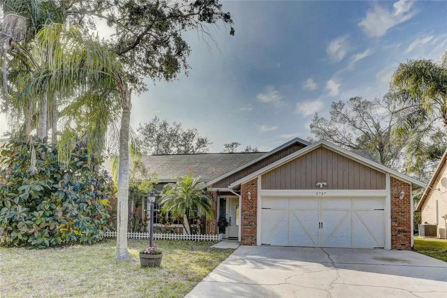 5737 FORESTER LAKE DR, Sarasota, FL 34243