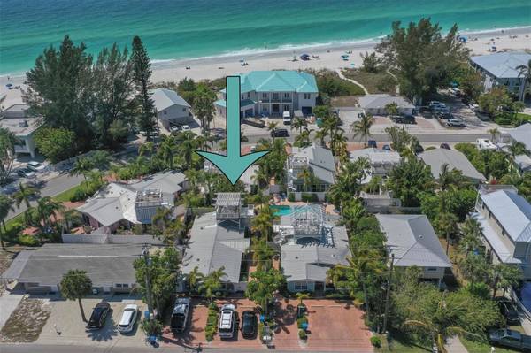 3206 6TH AVE #9, Holmes Beach, FL 34217